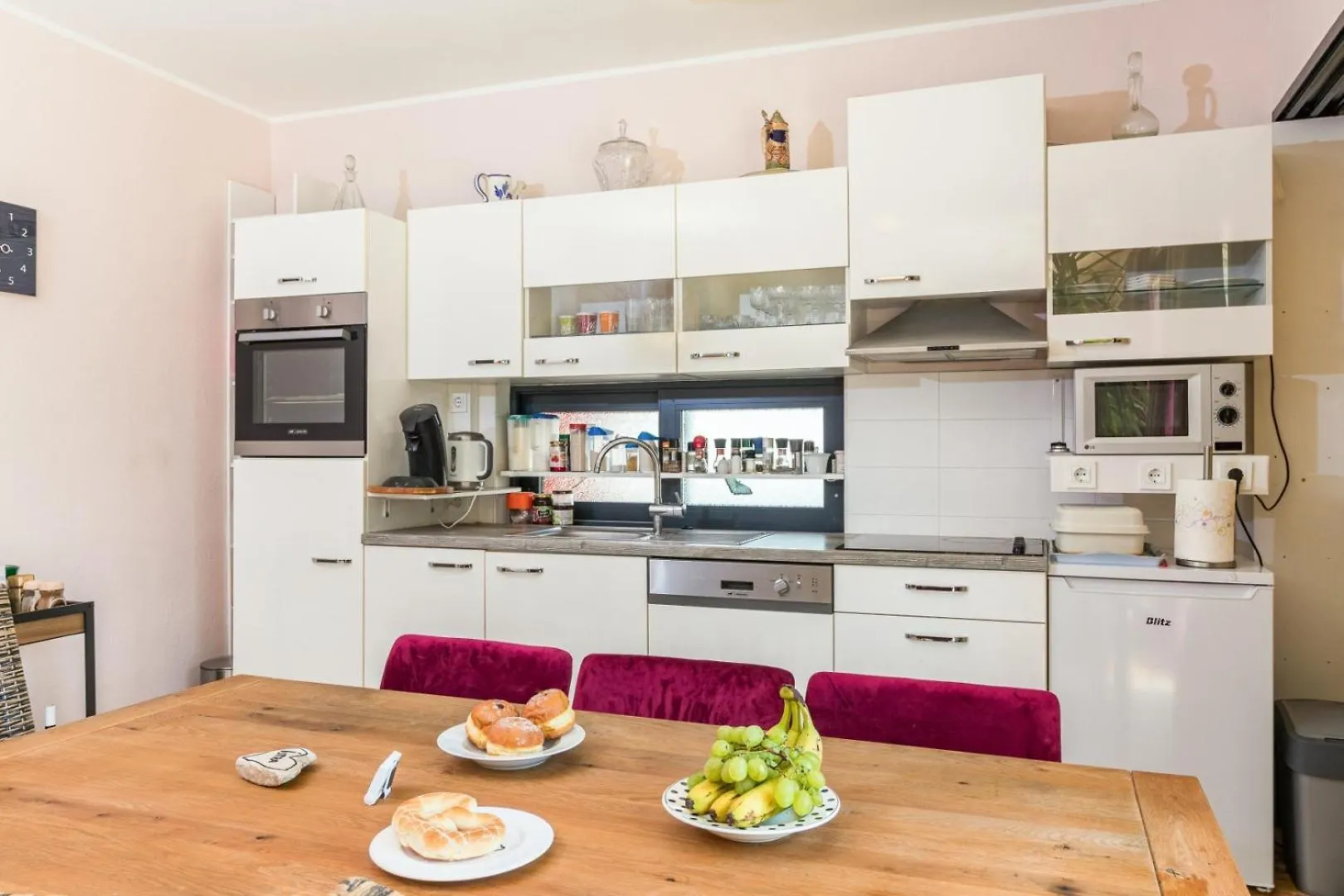 Villa Lelaina Near Pula With Private Pool And 3 Km From The Beach Segotici Croatia