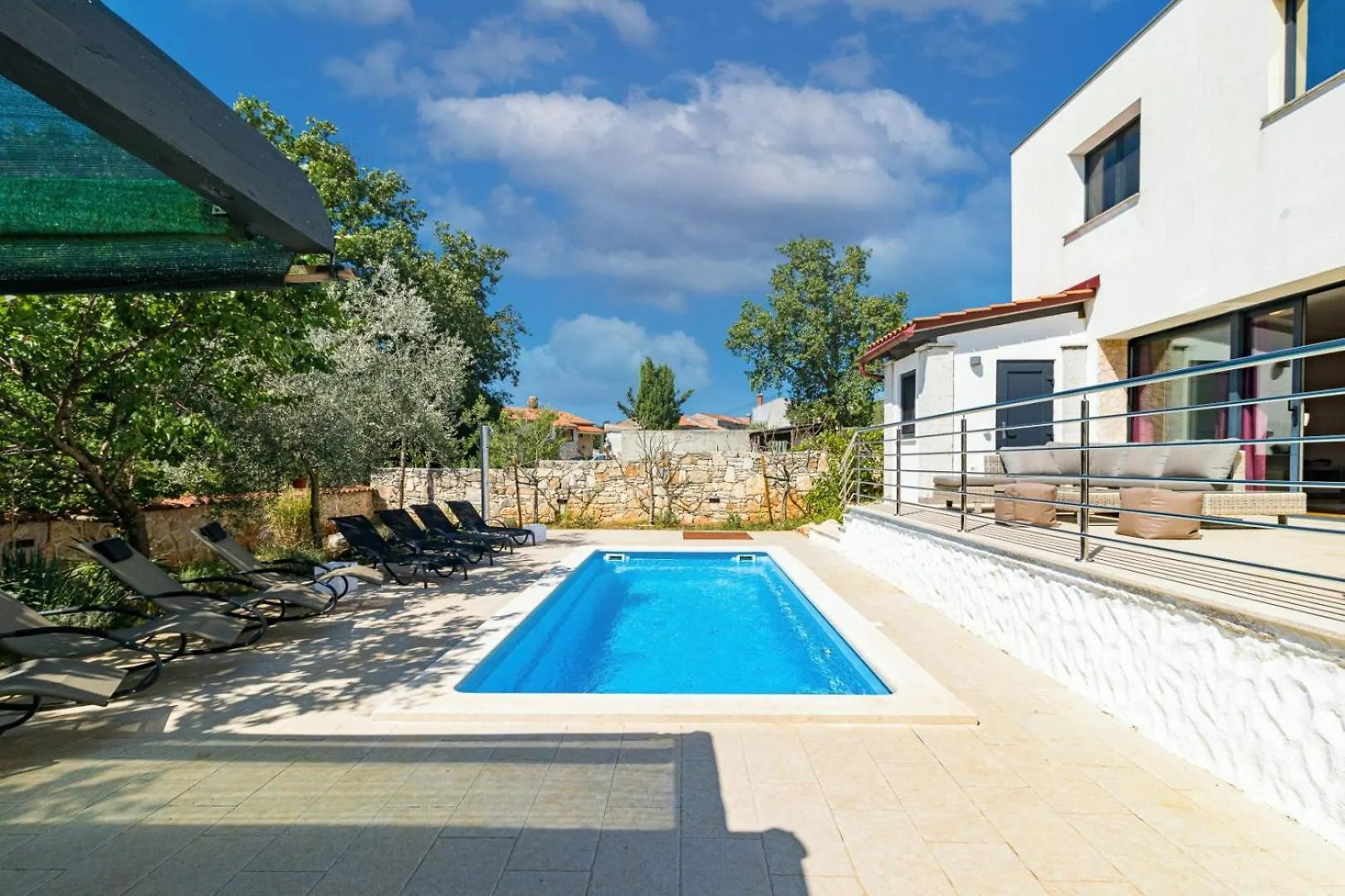 Villa Lelaina Near Pula With Private Pool And 3 Km From The Beach Segotici 0*,